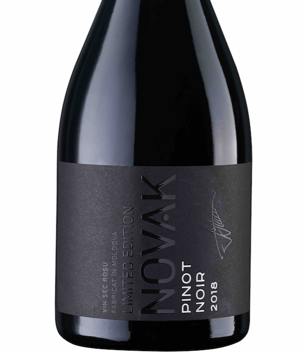 novak_pinot_noir_2018_.png