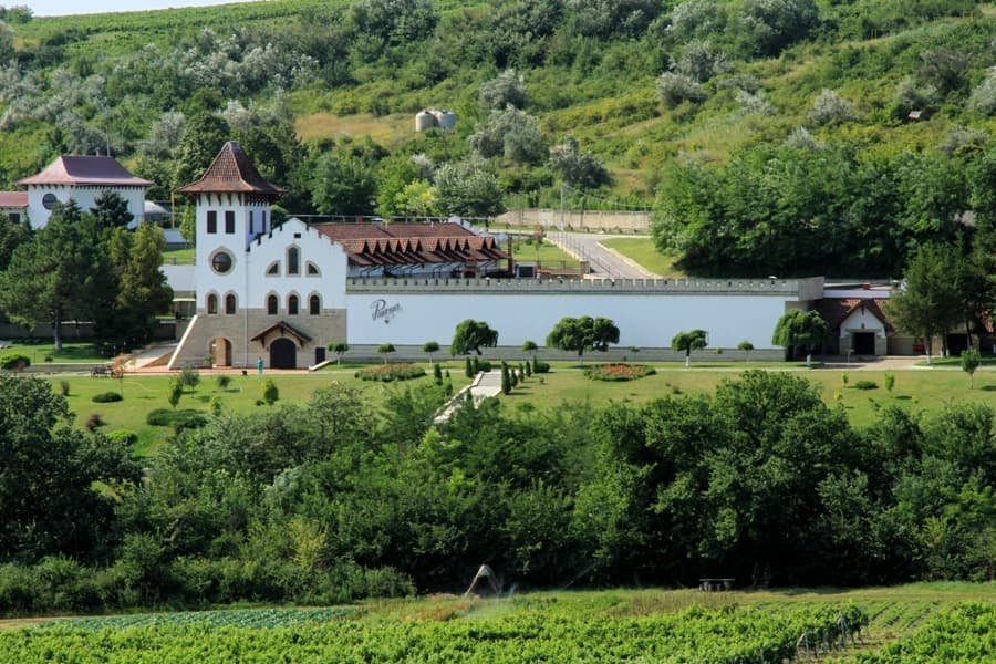 purcari_winery_1.jpg
